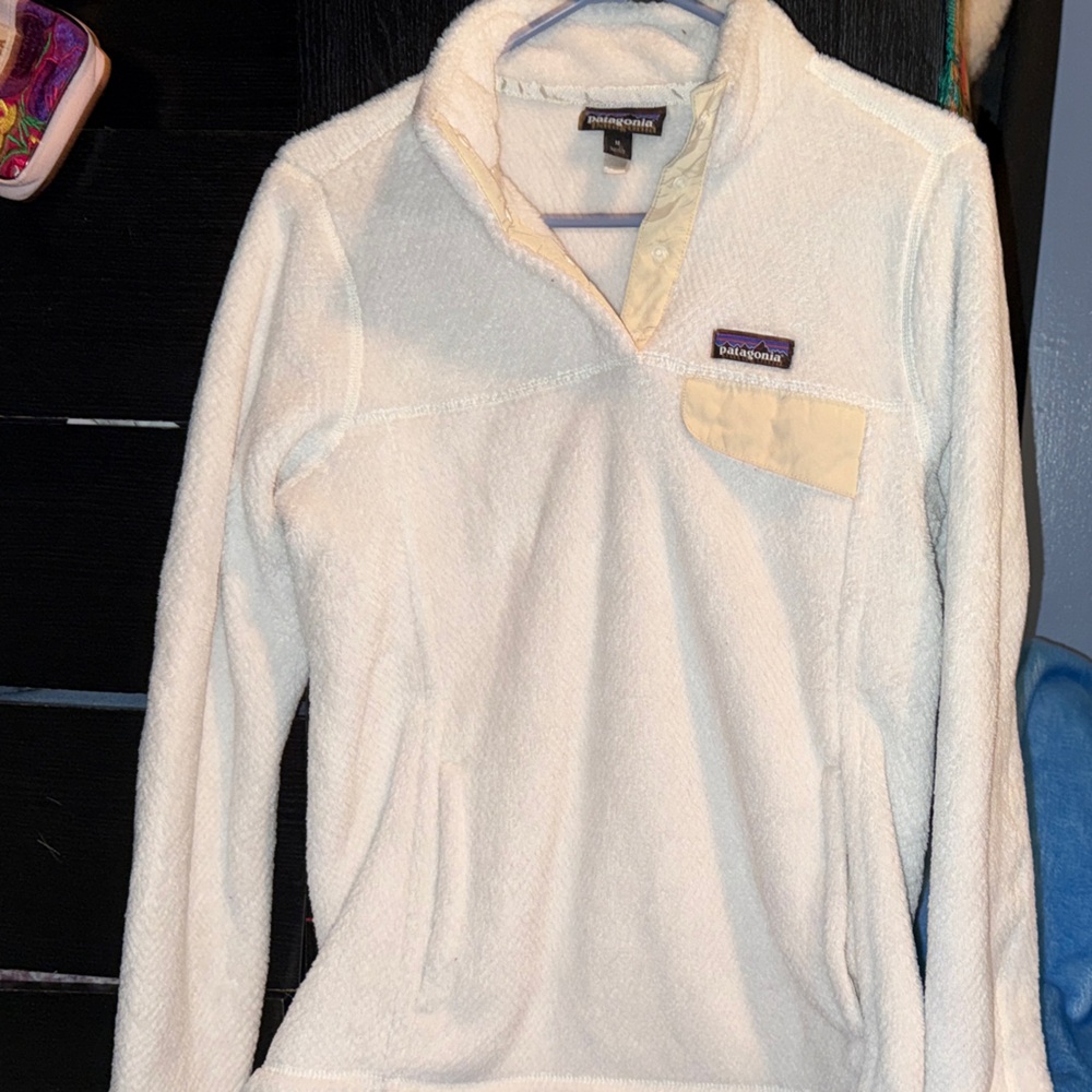 Patagonia Cream Fleece Pullover